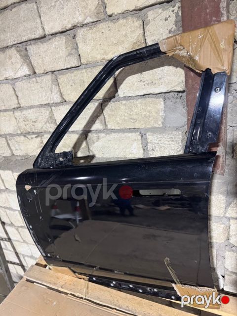 Range Rover Vogue 2023-2025 qapısı