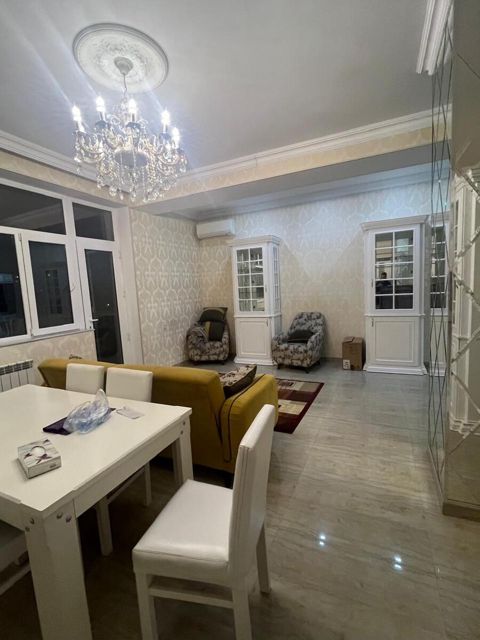 Satılır 2 otaqlı yeni tikili 90 m² — Bakı