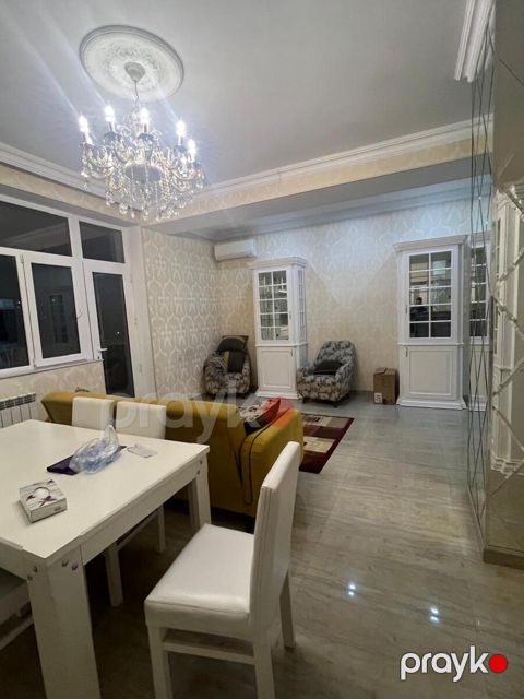 Satılır 2 otaqlı yeni tikili 90 m²