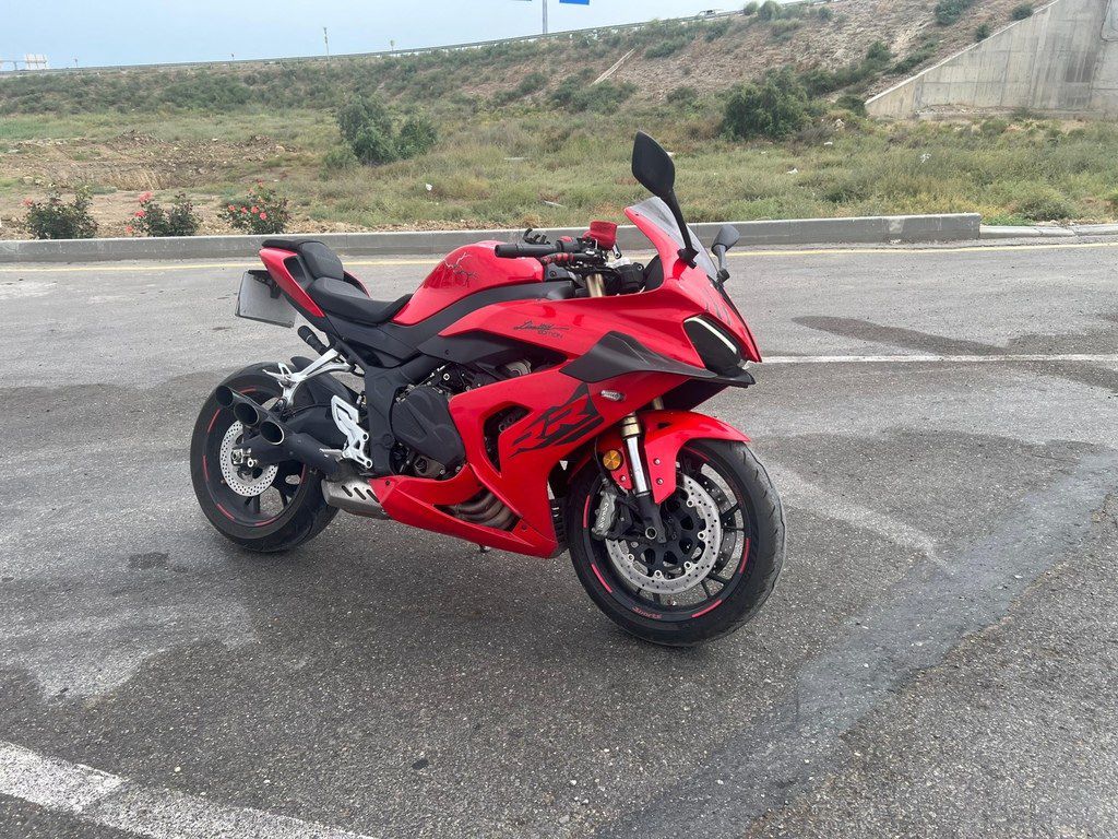 QJMotor SRK 800 RR, 800 sm3, 2025 il, 9 700 km — Motosikletlər, Bakı (4)