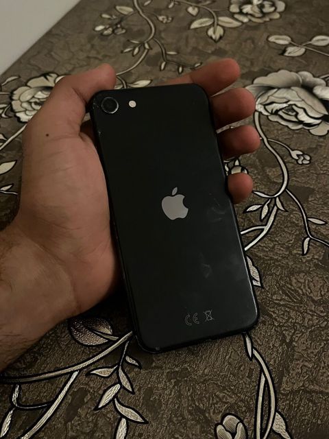 IPhone SE, 64 GB — Digah