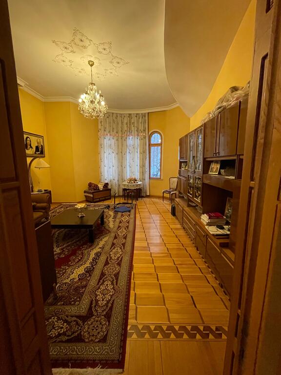 Satılır 12 otaqlı həyət evi/bağ evi 1060 m² — Ev, villa, Bakı (4)