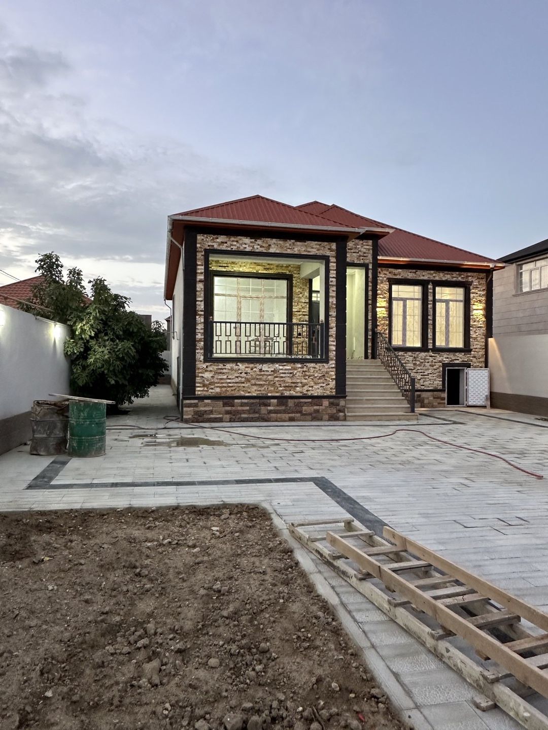 Satılır 4 otaqlı həyət evi/bağ evi 140 m² — Ev, villa, Bakı (2)