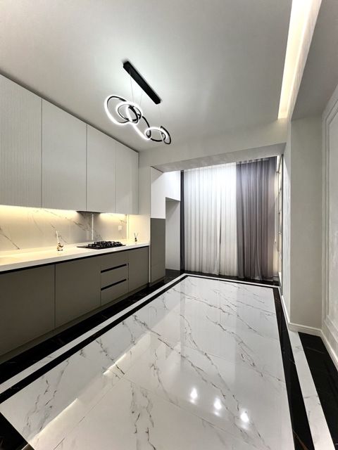 Satılır 3 otaqlı yeni tikili 101 m² — Bakı