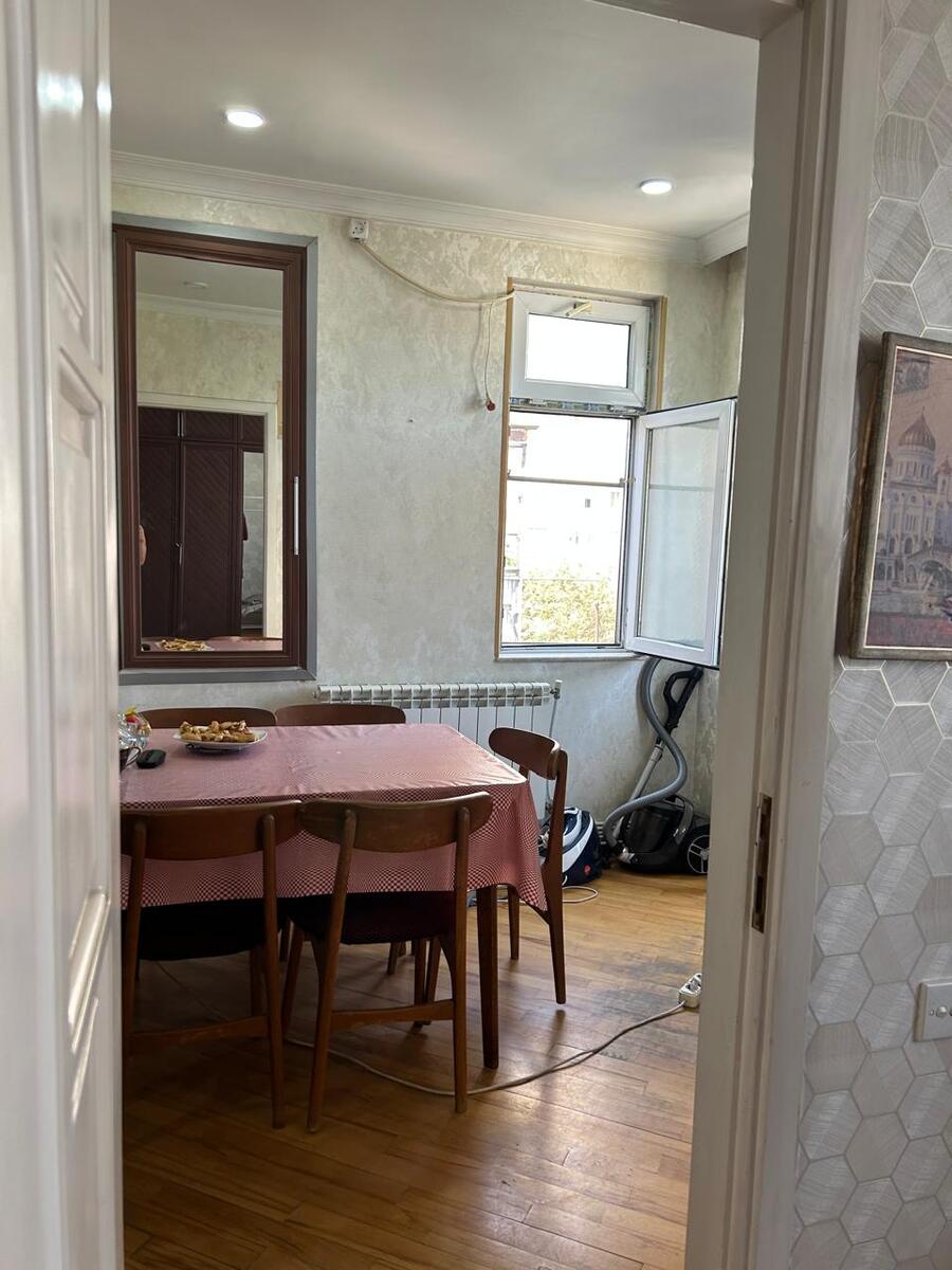 Satılır 2 otaqlı köhnə tikili 70 m² — Mənzil, Bakı (5)