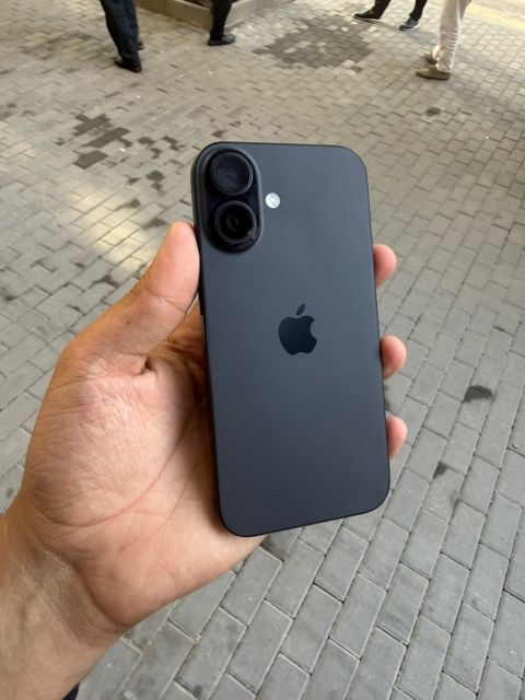 Apple iPhone 16 Black 128GB/8GB — Bakı