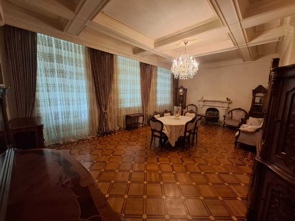 Satılır 6 otaqlı köhnə tikili 200 m² — Mənzil, Bakı (3)