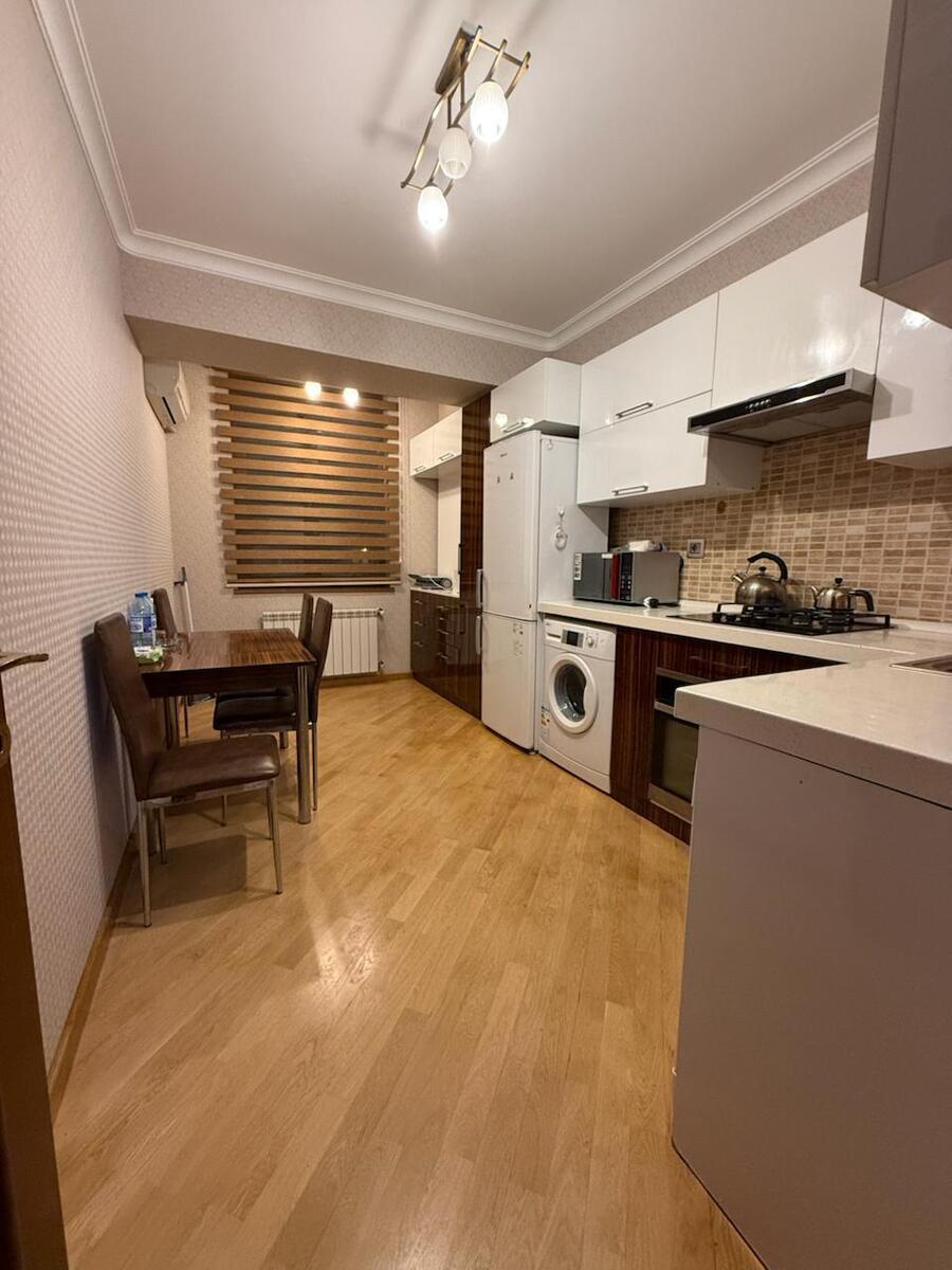 İcarəyə verilir 3 otaqlı köhnə tikili 120 m² — Mənzil, Bakı (8)