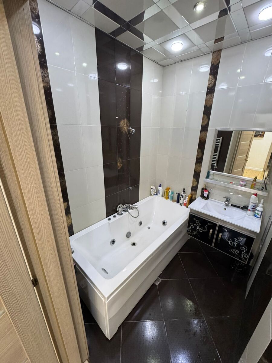 İcarəyə verilir 2 otaqlı yeni tikili 100 m² — Mənzil, Bakı (11)