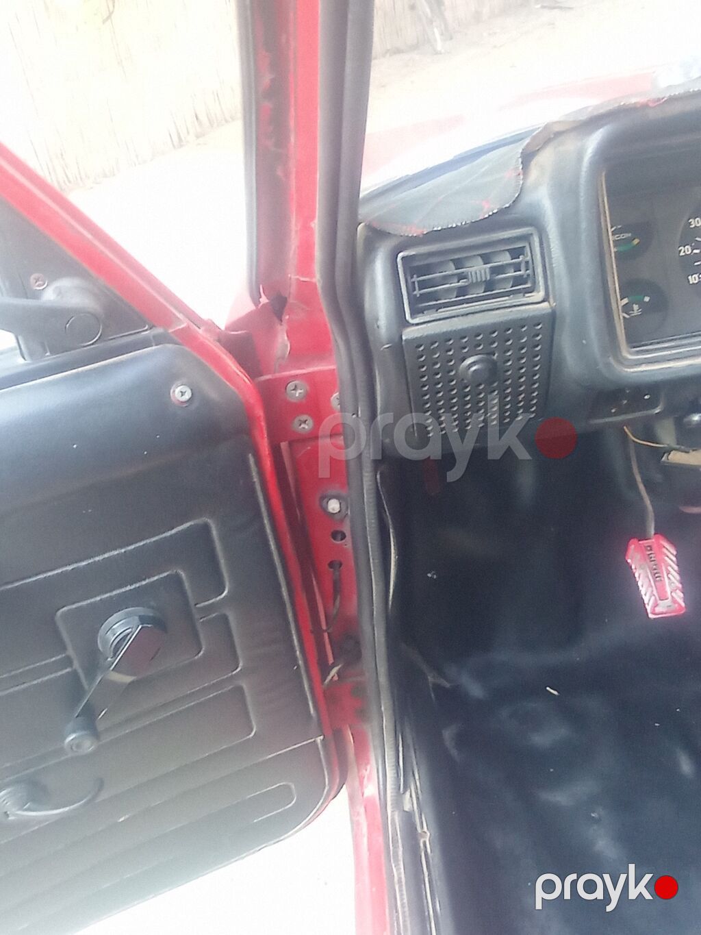 VAZ 2107, qırmızı rəng, sedan kuzov. Xüsusiyyətlər: - Arxa ötürücülü — Avtomobillər, Zərdab (7)