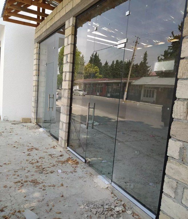 Şüşə qapıların təmiri — Təmir və inşaat, Bakı (7)