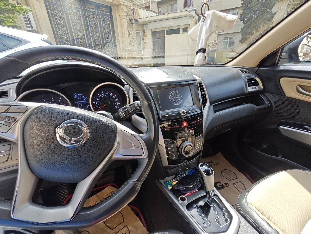 Ssang Yong Tivoli, 1.6 L, 2016 il, 146 000 km — Avtomobillər, Bakı (5)