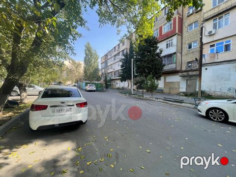 Satılır 2 otaqlı köhnə tikili 40 m²