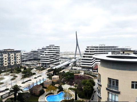 Satılır 4 otaqlı yeni tikili 300 m² — Bakı
