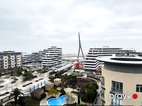 Satılır 4 otaqlı yeni tikili 300 m²