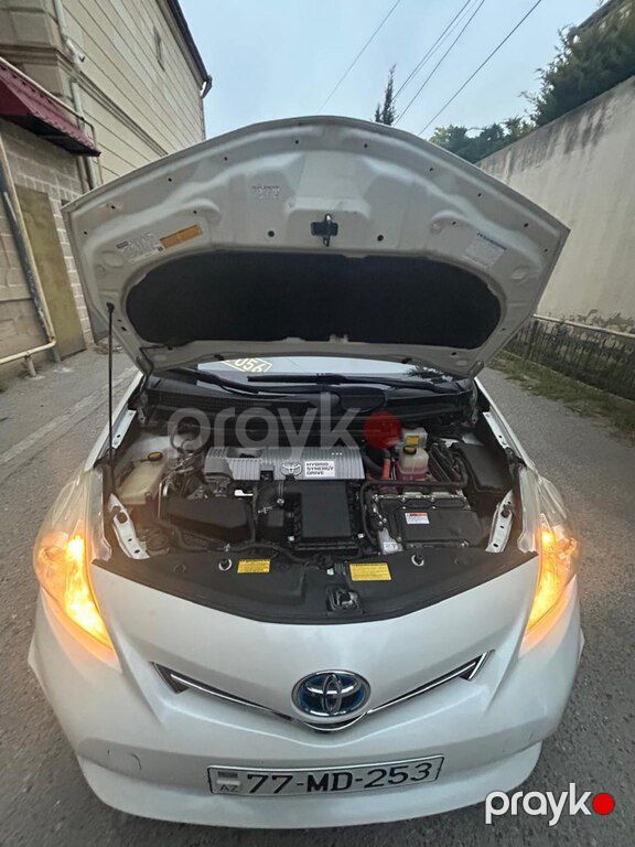Toyota Prius V, 1.8 L, 1.3 kWh, 2014 il, 180 435 km — Avtomobillər, Bakı (8)