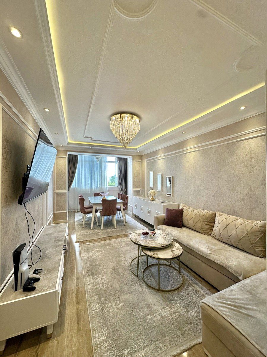 Satılır 2 otaqlı köhnə tikili 68 m² — Mənzil, Bakı