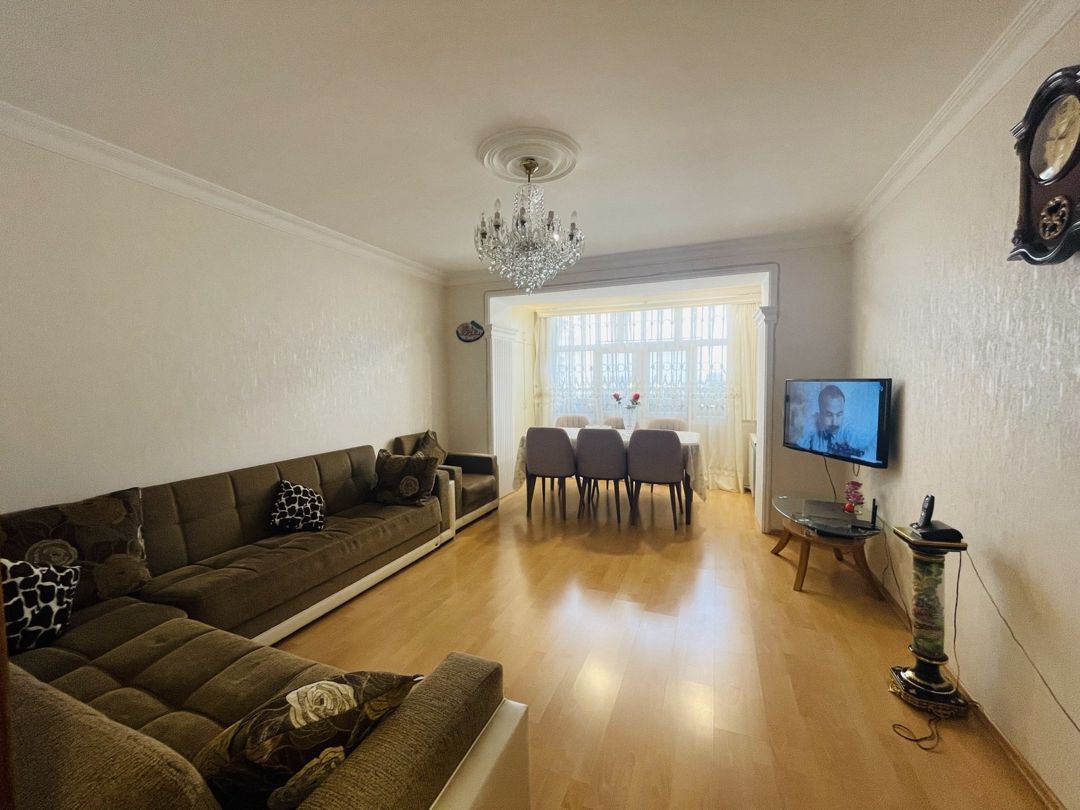 Satılır 3 otaqlı köhnə tikili 68 m² — Mənzil, Bakı