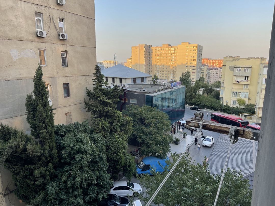 Satılır 1 otaqlı köhnə tikili 34 m² — Mənzil, Bakı (11)