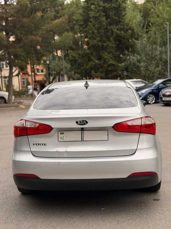 Kia Forte, 1.8 L, 2015 il, 181 088 km — Avtomobillər, Bakı (5)