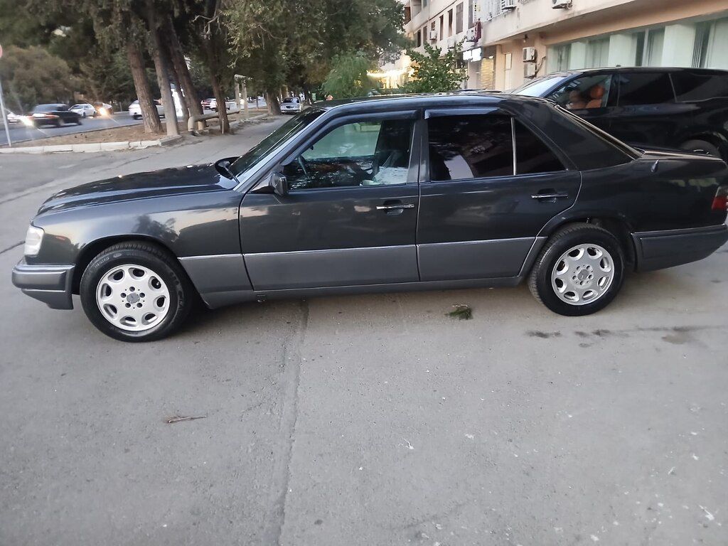 Mercedes E 200, 2.0 L, 1995 il, 278 654 km — Avtomobillər, Bakı (3)