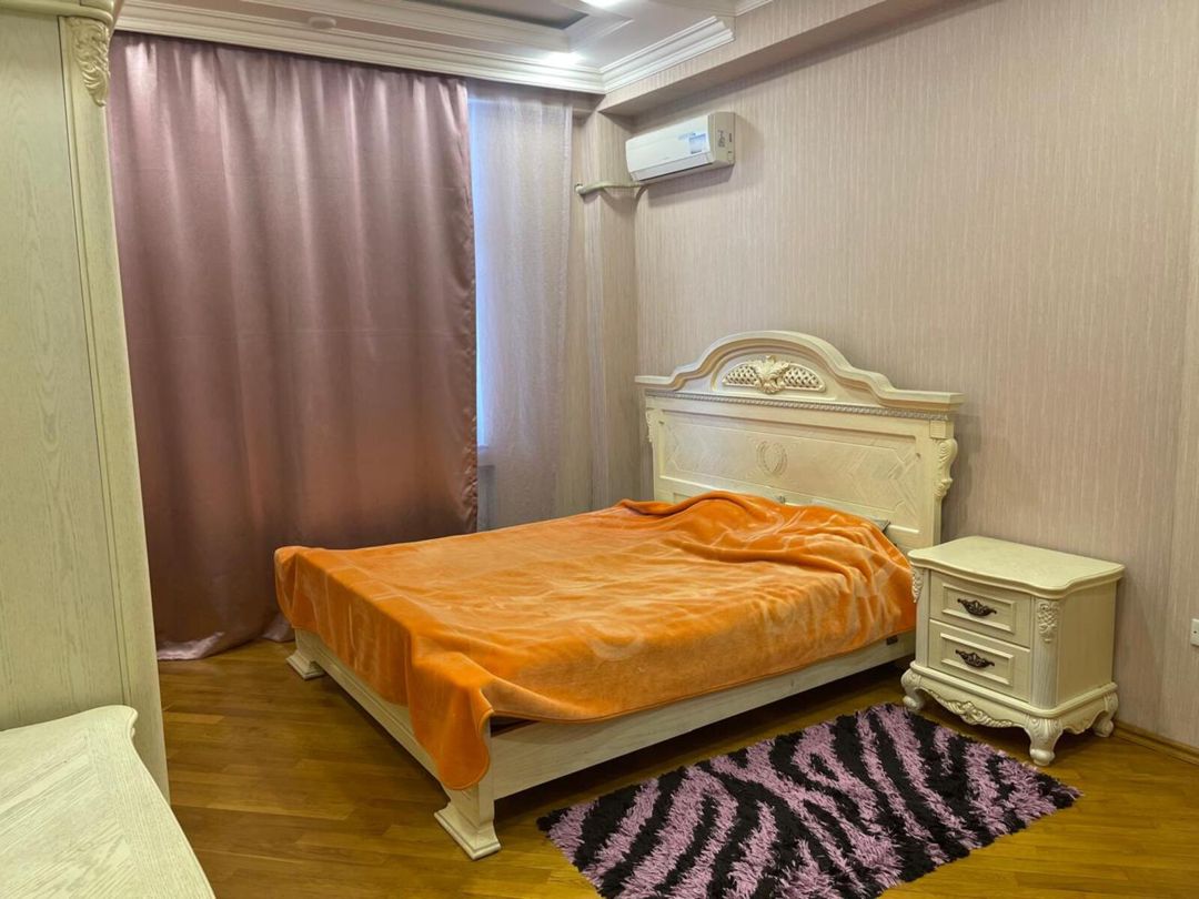 İcarəyə verilir 3 otaqlı yeni tikili 135 m² — Mənzil, Bakı (6)