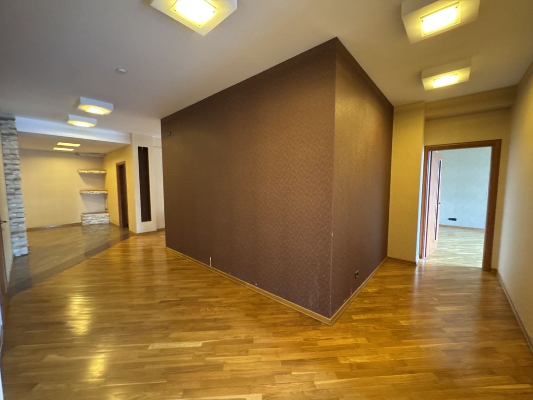 Satılır 4 otaqlı yeni tikili 230 m² — Mənzil, Bakı (12)