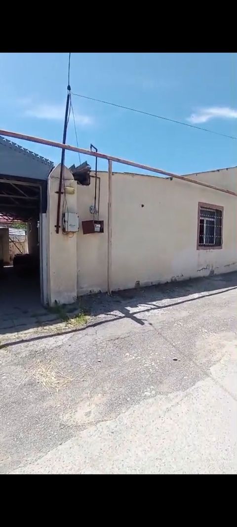 100 kv. m, 3 otaqlı, İnternet, Telefon, Qaz — Bakı