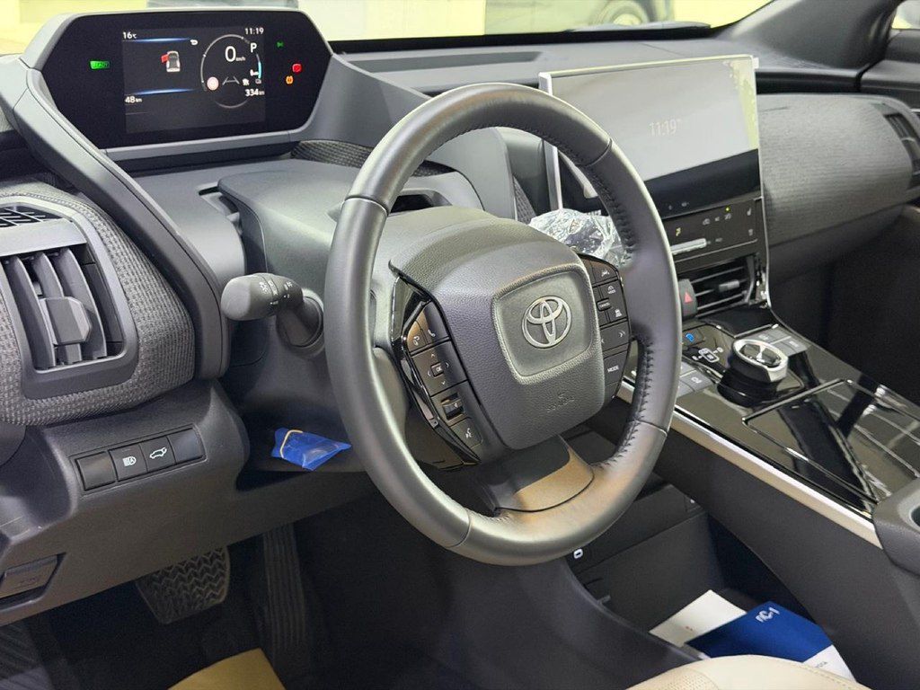 Toyota bZ4X, 71.4 kWh, 2023 il, yeni — Avtomobillər, Bakı (9)