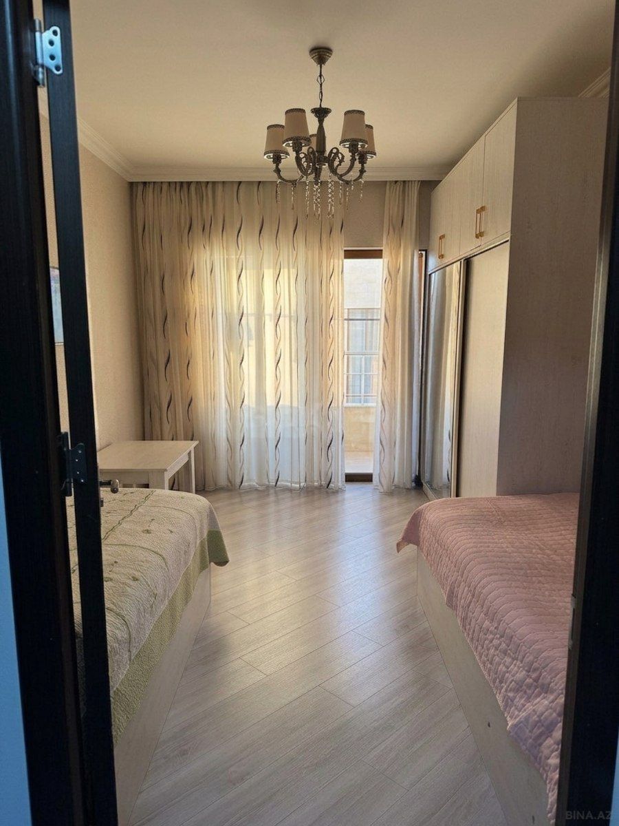 Satılır 4 otaqlı köhnə tikili 100 m² — Mənzil, Bakı (7)