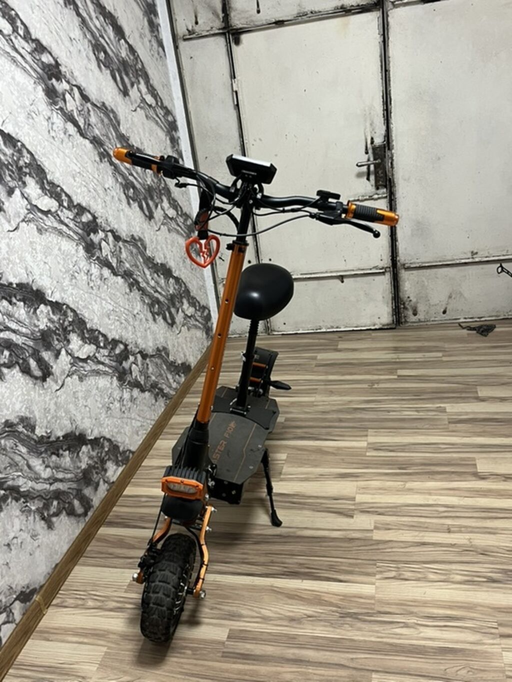 Elektrik skuteri – off-road təkərlər və güclü işıqlandırma ilə — Skuterlər, Quba (2)