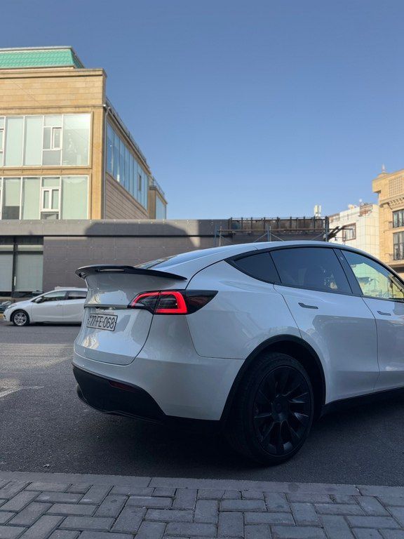 Tesla Model Y, 75 kWh, 2022 il, 130 000 km — Avtomobillər, Bakı (7)