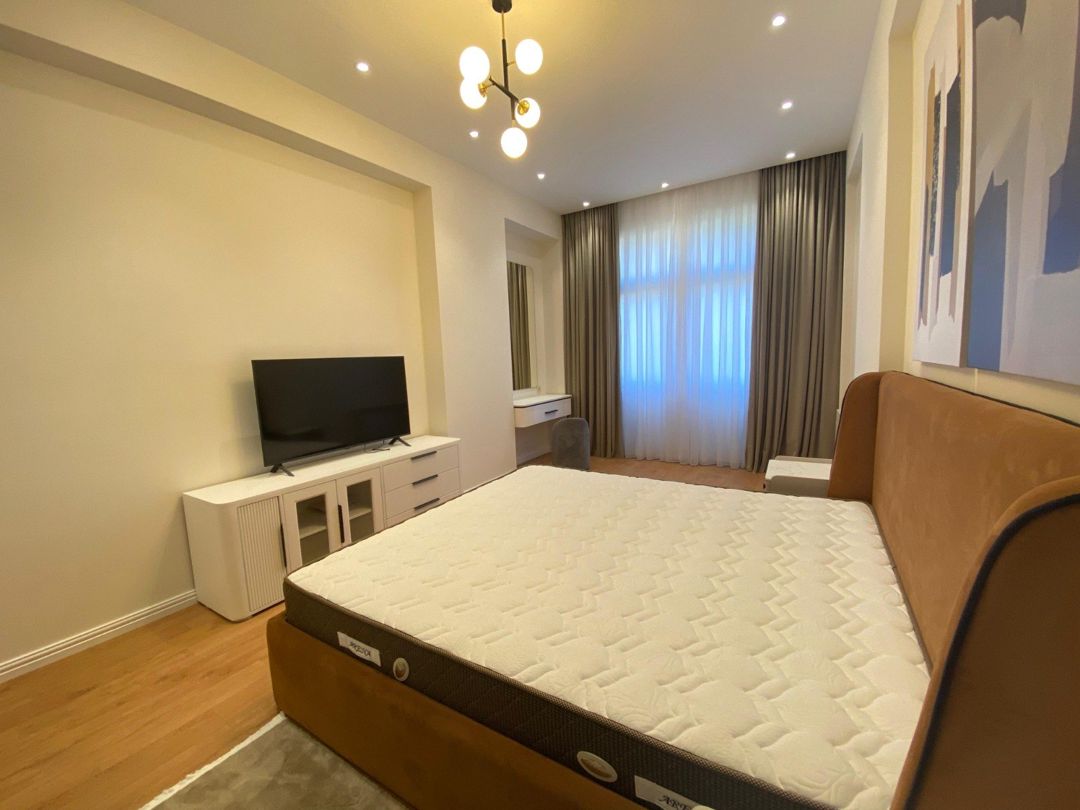 İcarəyə verilir 3 otaqlı yeni tikili 180 m² — Mənzil, Bakı (12)
