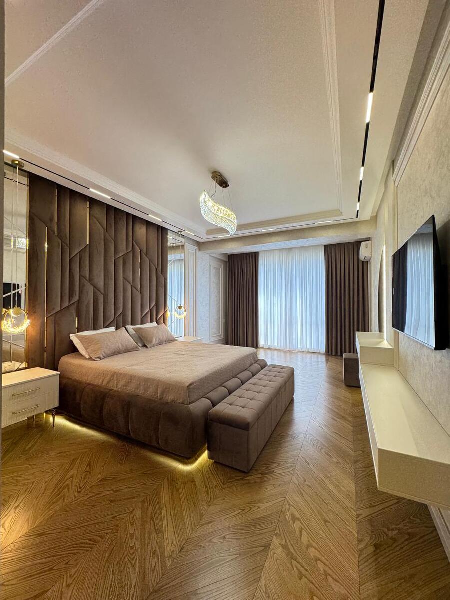Satılır 4 otaqlı yeni tikili 235 m² — Mənzil, Bakı (7)