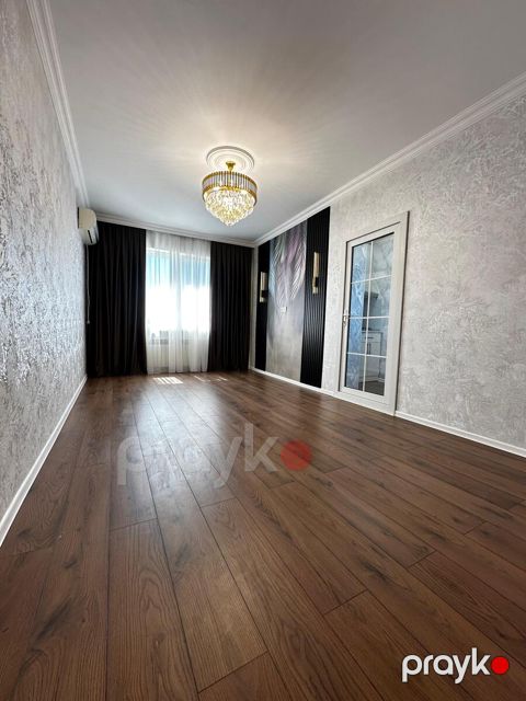 Satılır 3 otaqlı köhnə tikili 60 m²