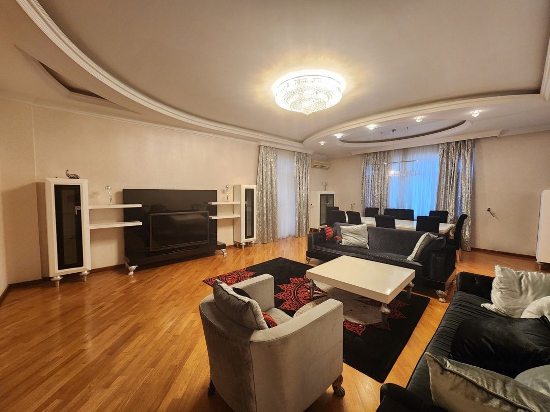 Satılır 4 otaqlı yeni tikili 212 m² — Mənzil, Bakı (4)