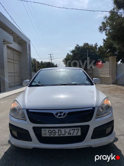 Hyundai i30 Sport hatchback - Kuzov: 5 qapılı hatchback, ağ rəng
