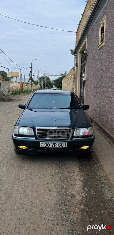 Mercedes C 240, 2.4 L, 1998 il, 258 000 km