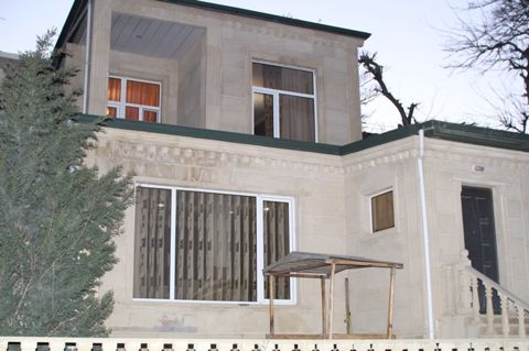 İcarəyə verilir 4 otaqlı həyət evi/bağ evi 180 m² — Bakı