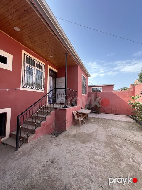 Satılır 4 otaqlı həyət evi/bağ evi 90 m²