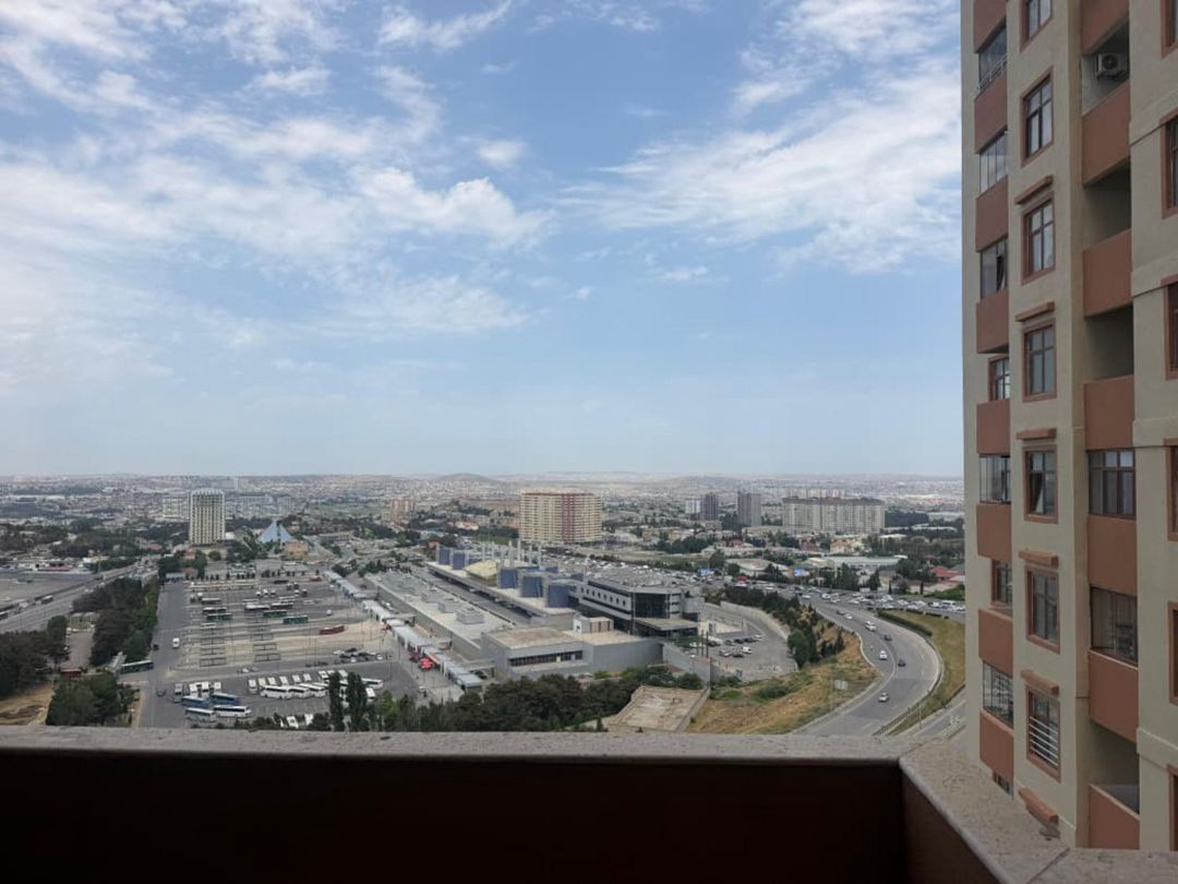 Satılır 4 otaqlı köhnə tikili 160 m² — Mənzil, Bakı (9)