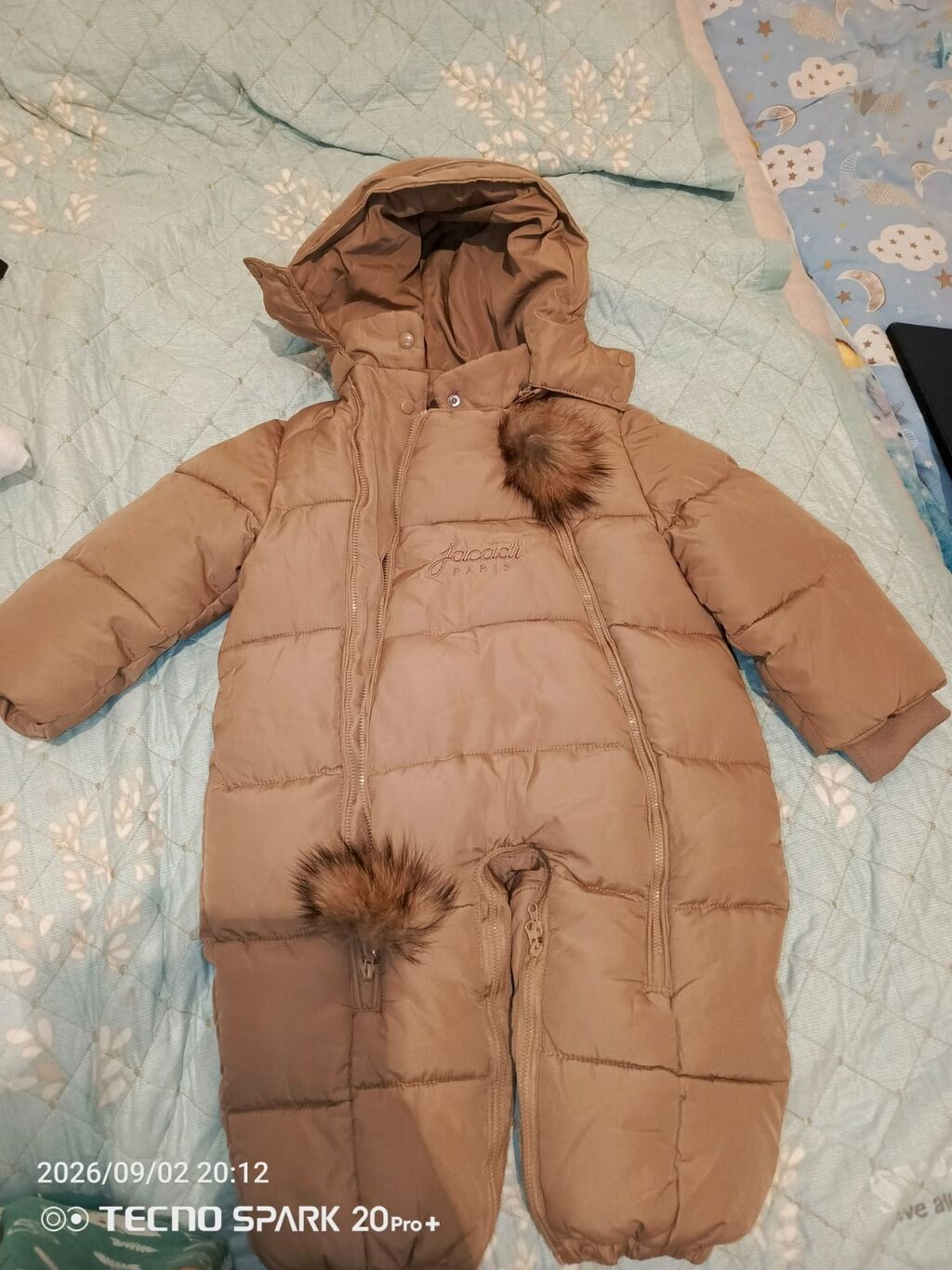 kombinzon satilir geyinilmiyib tezedi papuclari ve elceyi var 1 — Uşaq geyimi, Bakı