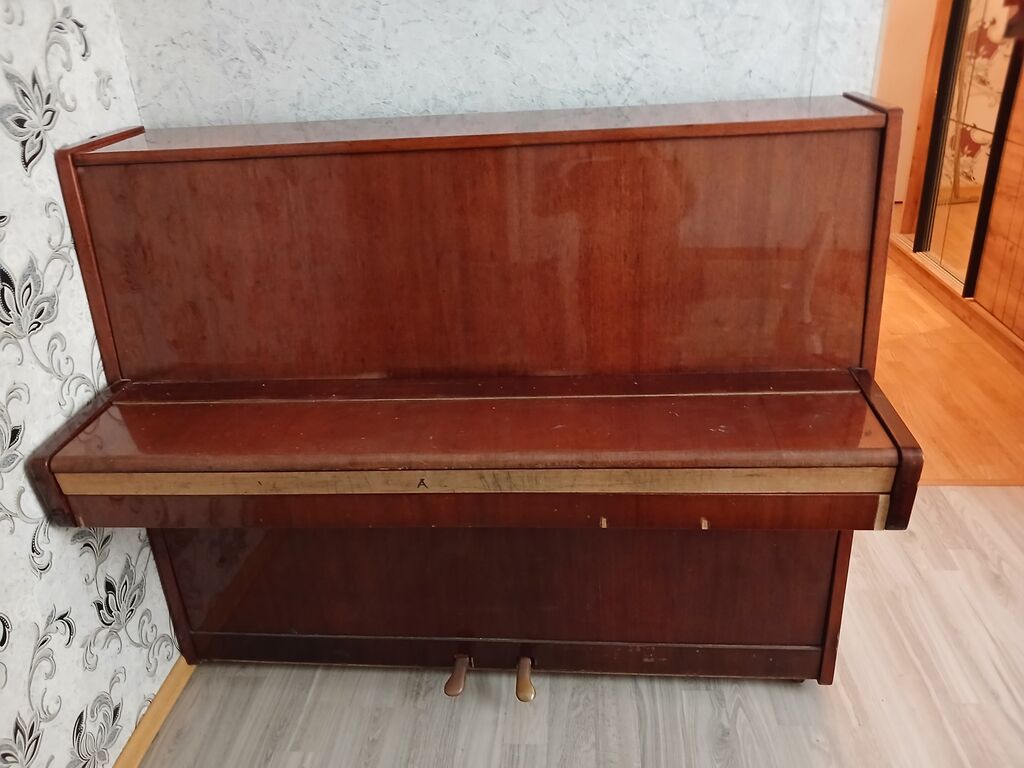 Qonaq otağı dəsti və pianino - Qonaq otağı dəsti: 1 ədəd 3 nəfərlik — Qonaq otağı üçün, Xırdalan (3)