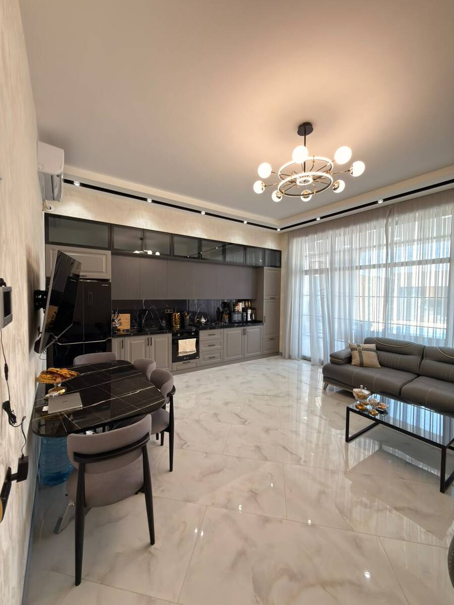 Satılır 5 otaqlı həyət evi/bağ evi 400 m² — Ev, villa, Bakı (11)