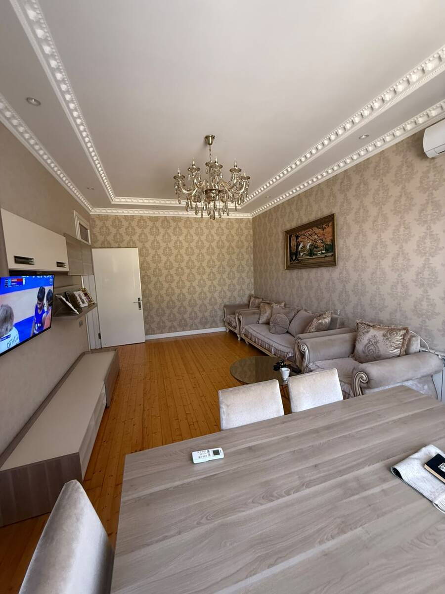Satılır 6 otaqlı həyət evi/bağ evi 220 m² — Ev, villa, Bakı (9)