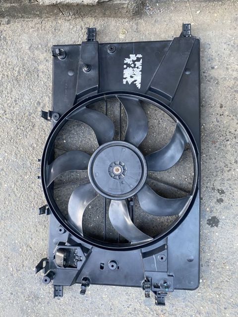 Avtomobil üçün radiator soyutma ventilyatoru (elektrikli, korpusla — Bakı