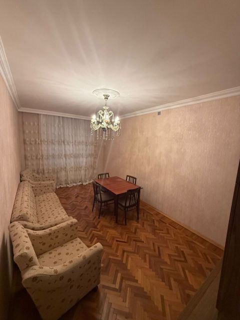 İcarəyə verilir 3 otaqlı yeni tikili 70 m² — Bakı