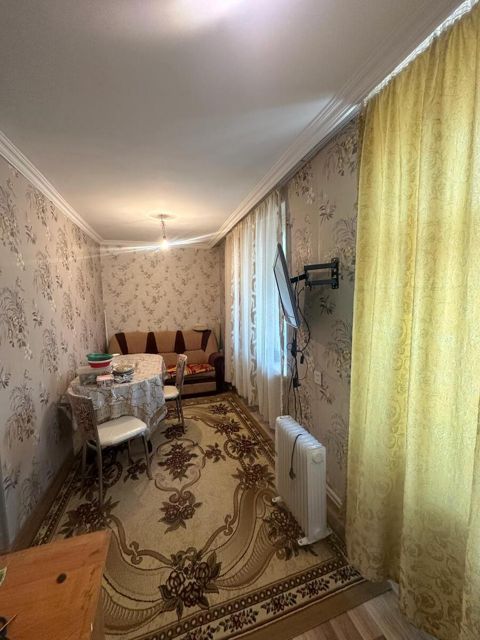 İcarəyə verilir 2 otaqlı köhnə tikili 40 m² — Bakı
