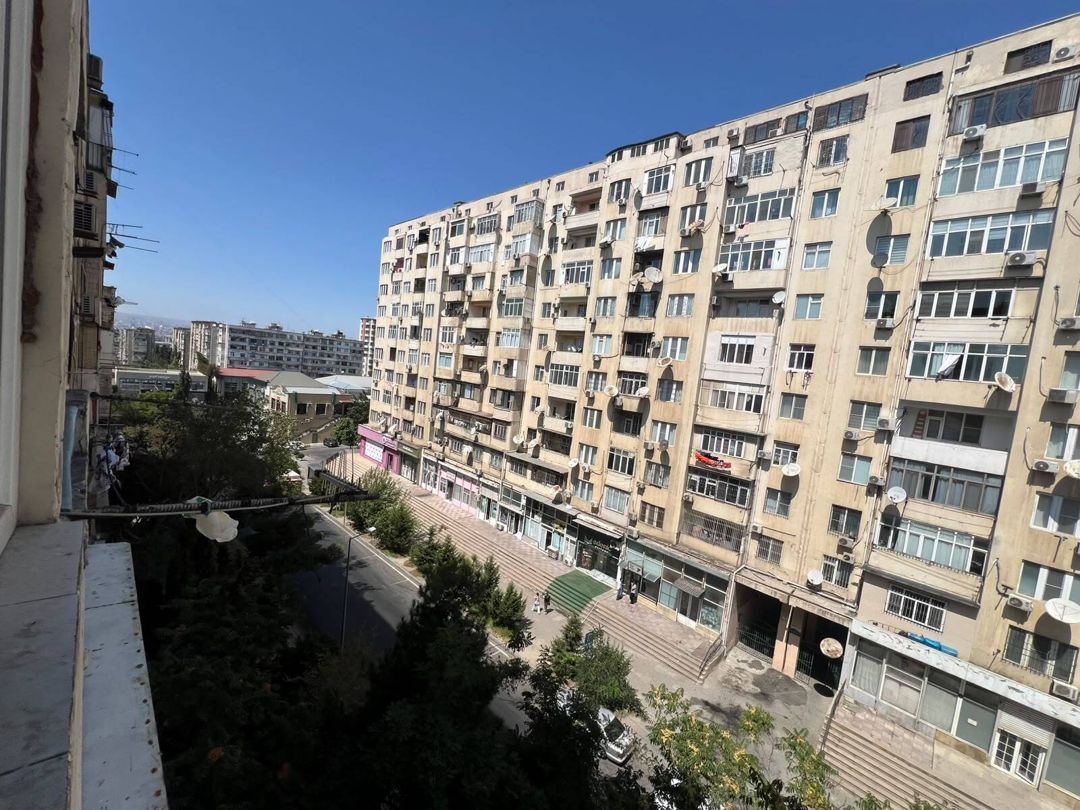 Satılır 2 otaqlı köhnə tikili 55 m² — Mənzil, Bakı (2)