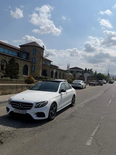 Mercedes E 300, 2.0 L, 2018 il, 178 000 km — Şəmkir